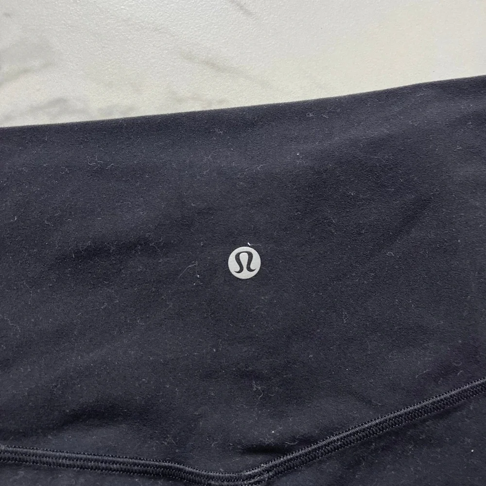 Lululemon align 8' shorts black color university of South Carolina USC logo 10